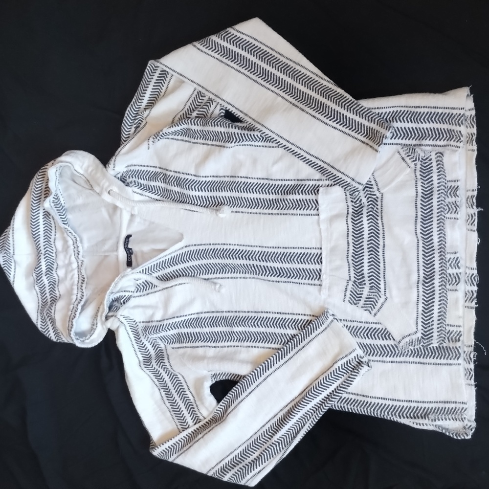 Ocean Drive pullover hoodie size medium
